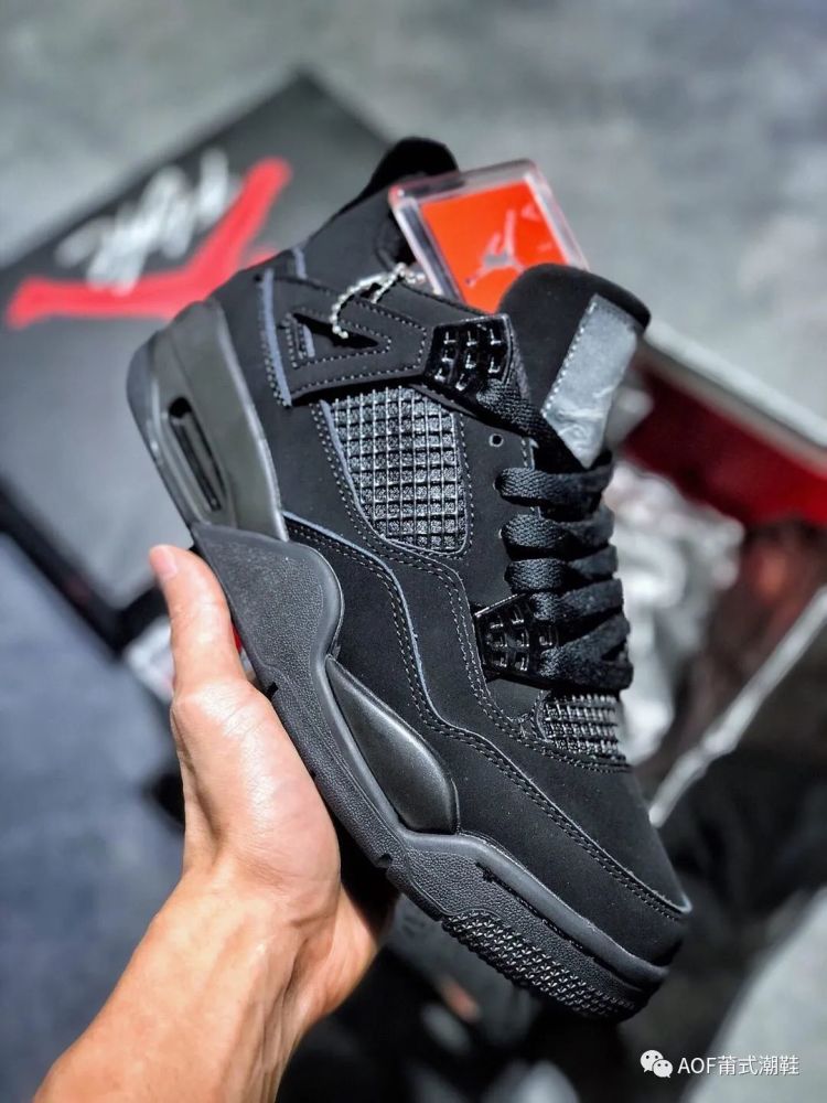 黑夜即将来临,aj4黑猫纯黑配色开箱实测!