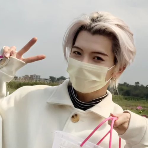 七鹤大人拒绝次惑小仙女后发表情话公开表白看清内容粉丝感动了