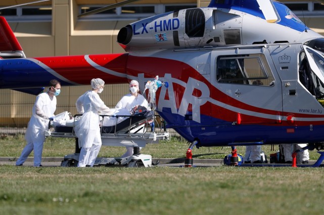 另据大东部大区卫生部门通报,法国空军此前两次派遣军用加油机,共转运