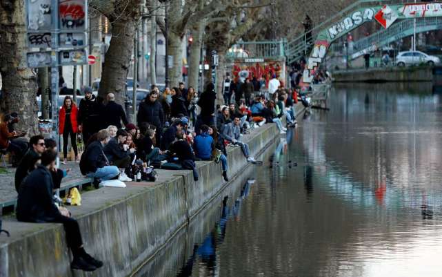 巴黎被称鬼城,法籍邦女郎感染疫情,正与韩星拍片|奥尔加·库里连科