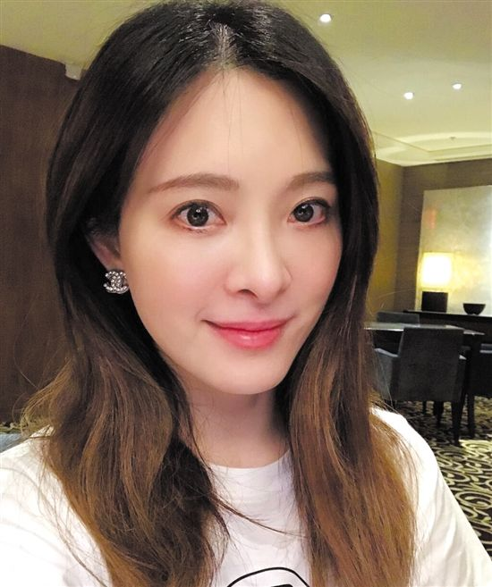 44岁的国标舞女王刘真逝世,抢救33天仍宣告不治,夫妻纪念日成忌日!