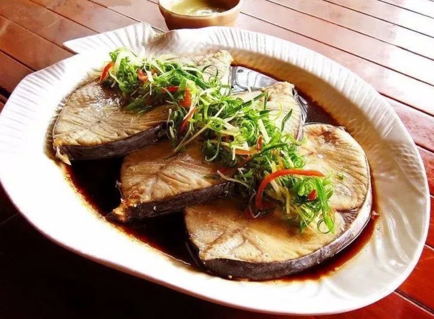 宁波美食透骨新鲜美味可口的䲠鯃