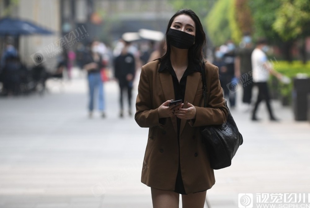 踏春成都太古里小姐姐扎堆