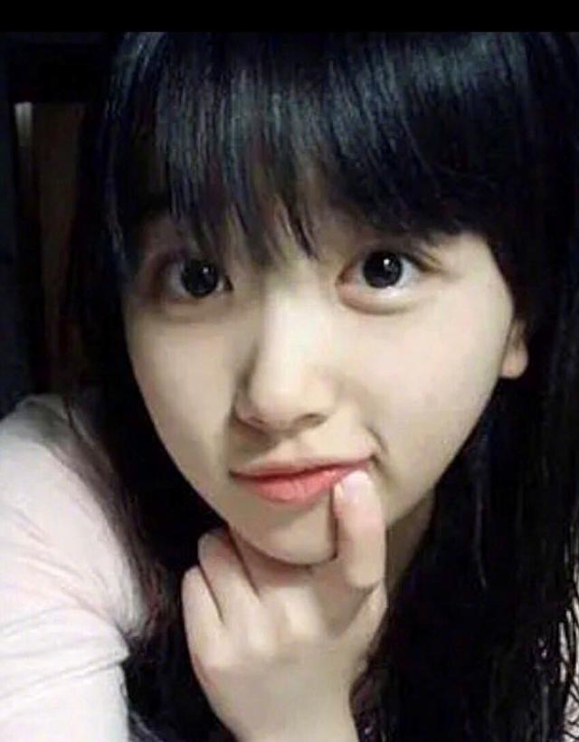 孔雪儿整容又添锤?旧照曝光判若两人,今歪下巴歪鼻子频遭吐槽