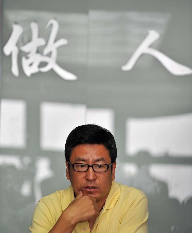 为何中医受冷落?白岩松:不用进口药,给医院带来的利润太低