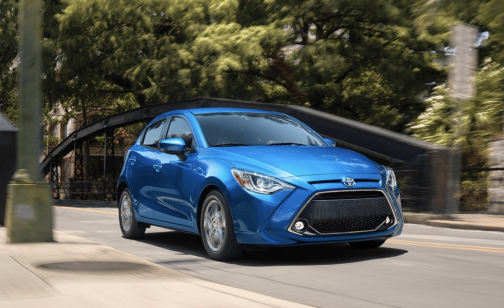 年丰田yaris 最出色的徽章设计 油耗更低 续航里程更远 腾讯新闻