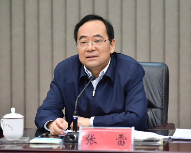 张雷不负时代不辱使命不懈奋斗奋力开创援疆工作新局面