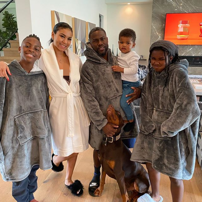 凯文·哈特(kevin hart),美国喜剧演员,编剧,制片人及主持人.