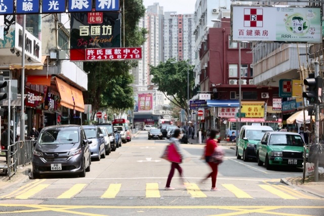 香港2月零售业销货值跌幅破历史纪录 莎莎周大福等缩减店铺 腾讯新闻