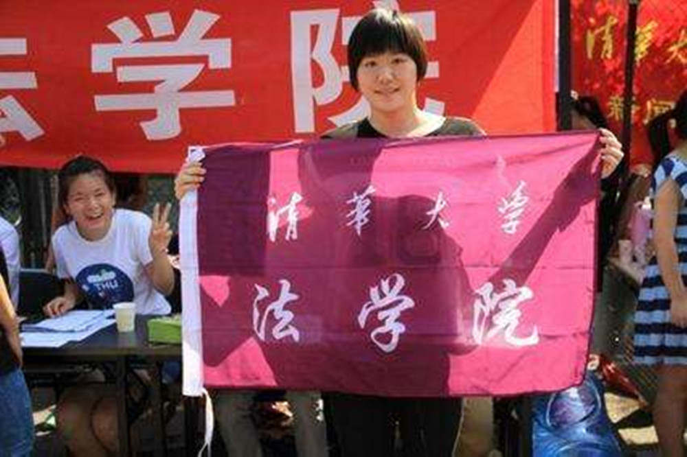 她是游泳世界冠军被保送清华大学如今正备战东京奥运会