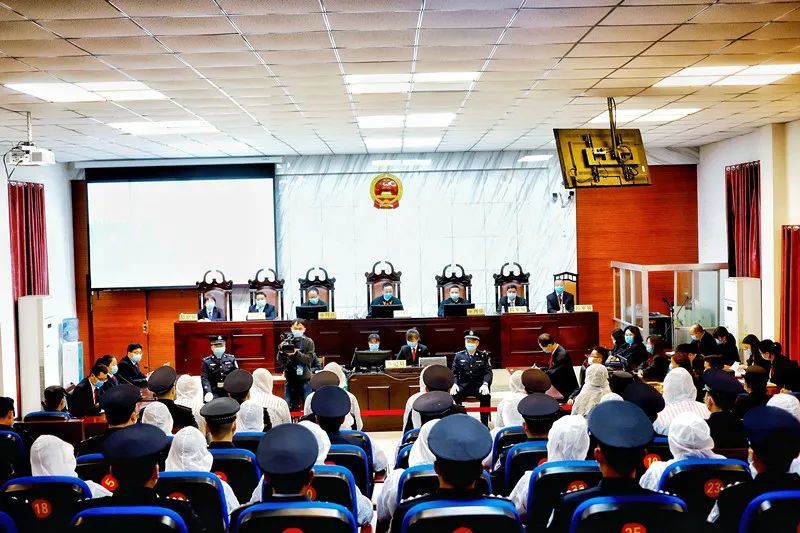 3月25日上午,贵州独山县人民法院一审公开宣判刘东旺等20人黑社会性质