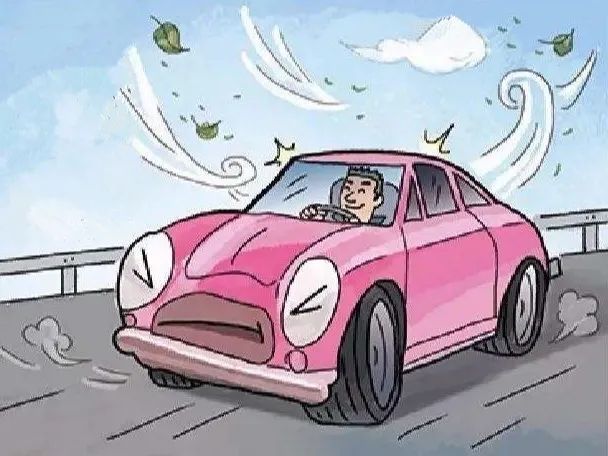 楼房,枯树,广告牌,行车路过桥梁等特殊地形时,要握紧方向盘,避免横风