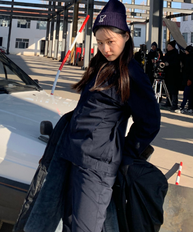 何为身材最好的喜剧演员?看金靖穿"修身衣"后,我一下呆住了