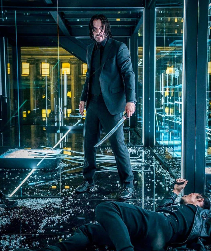 tcl c8看《疾速追杀》,量子点pro技术让你肾上腺素狂飙!