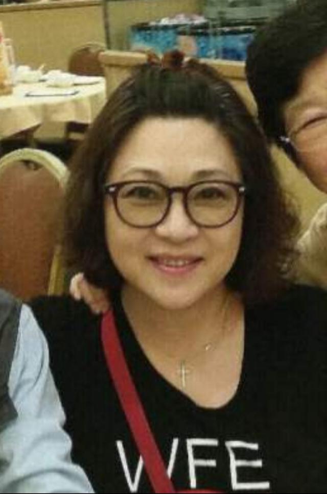 为了利智,李连杰抛下大肚子的黄秋燕,黄秋燕现在过得如何?