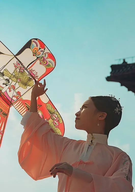 拂堤杨柳醉春烟,忙趁东风放纸鸢!曲江放风筝选址pk来了