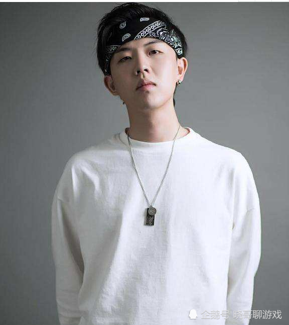 难言约架小抠脚只因对方欺负了言氏集团的人双方比赛的方式很特别