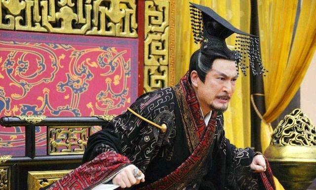 首先,战国时人们对上古实行禅让是深信不疑的,燕王哙就曾将王位让给了
