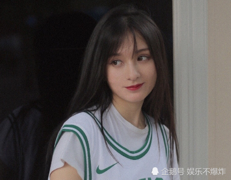 佩佩这样的一个角色,这也就是吕子乔的某一任女朋友,则是由演员罗震环