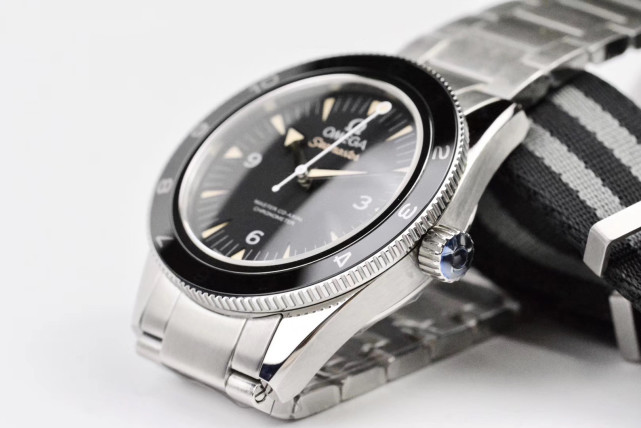 简约典雅 器宇不凡 欧米茄海马系列007幽灵党特别版腕表鉴赏