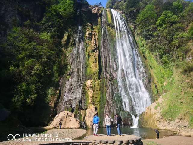 个鲜为人知之地富源县富村居核跌水崖瀑布