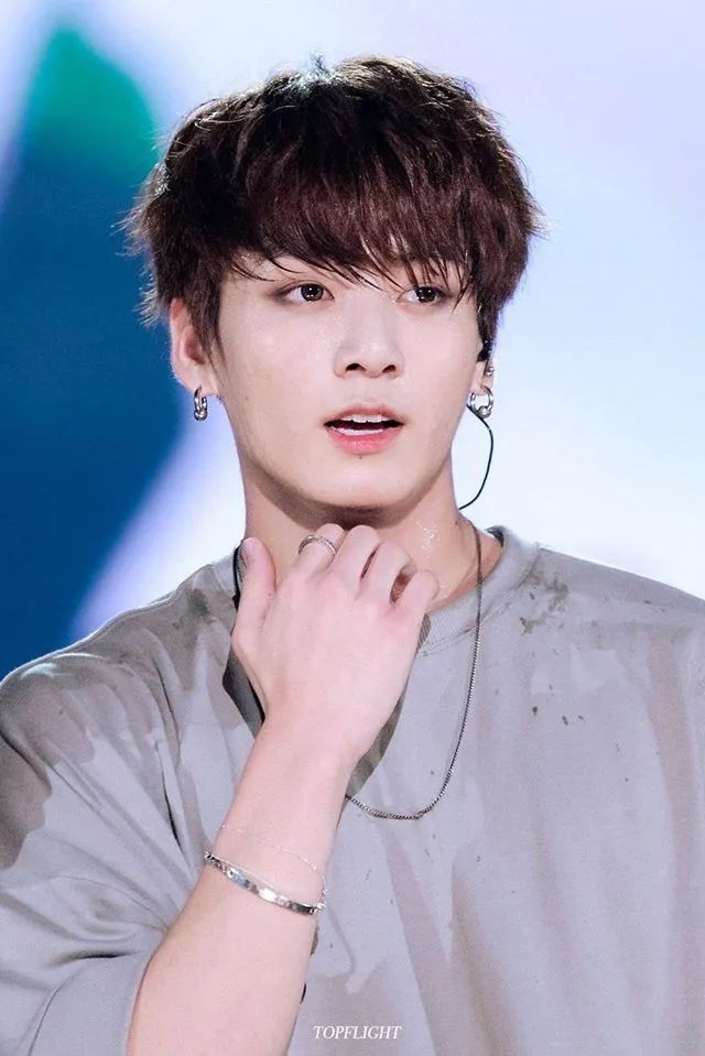 田柾国就是这样的一个狂野少年