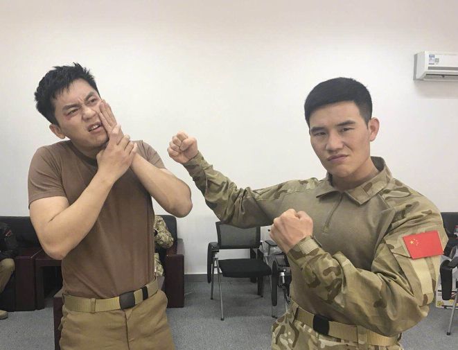 嘎子哥谢孟伟难怪红不了,连麦矢野浩二,情商太感人