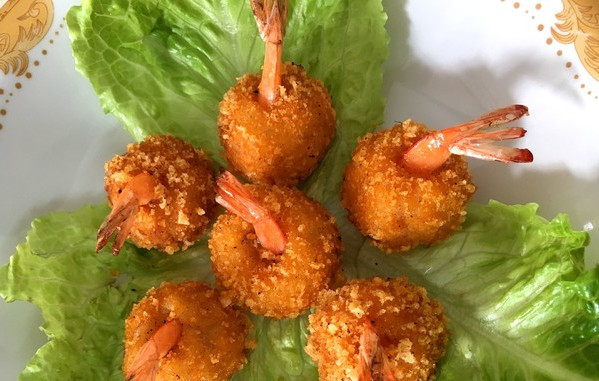 肉丸子鲜香美味,儿子馋得很,炸虾丸更是美味q弹,吃完还要吃