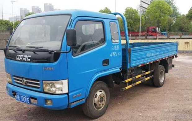 手持c1驾照的,你"没资格"开这4类车,查到就扣12分,望周知