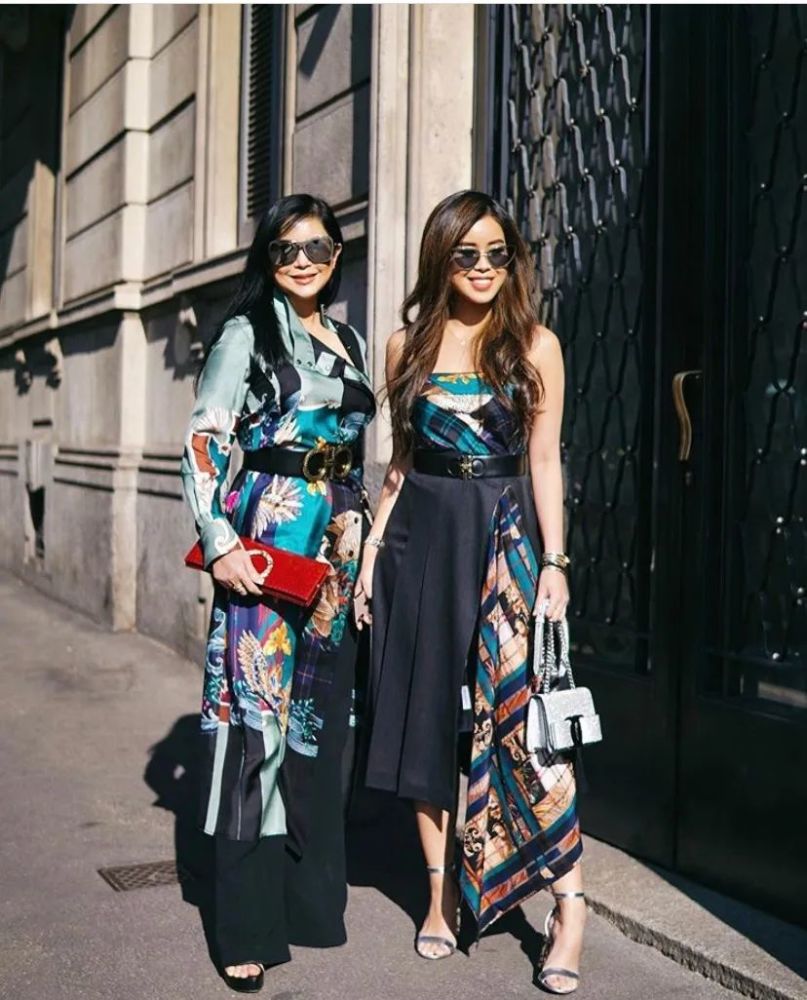 时尚圈合影狂魔,250万包机…确诊名媛的富豪圈,为什么让越南人民怒了?