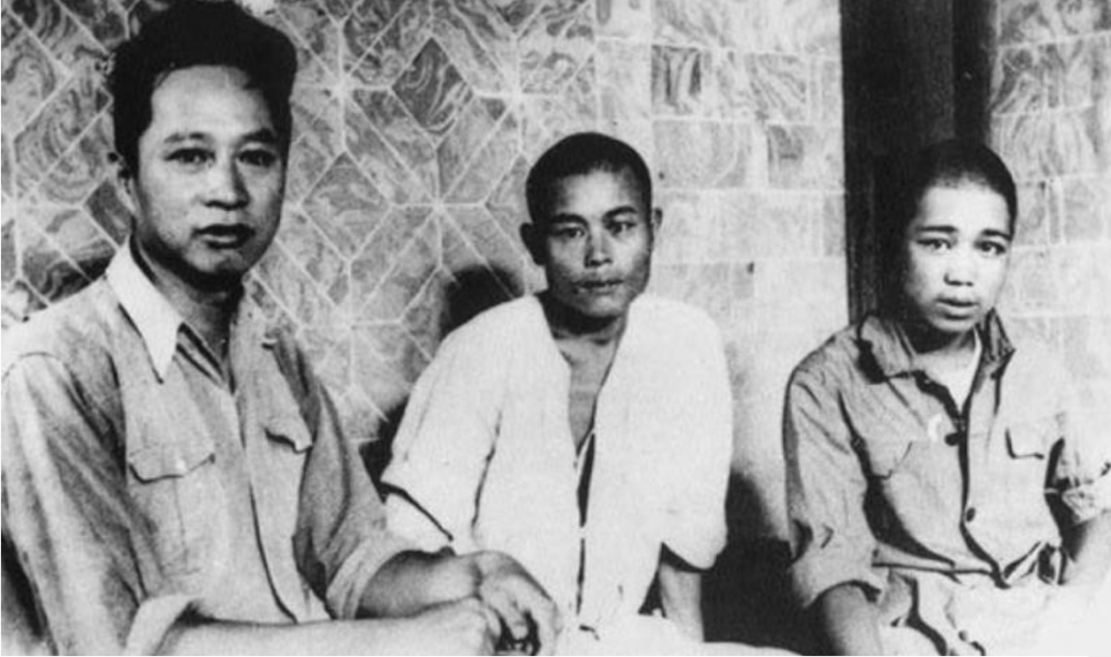 皖南事变时饶漱石对叶挺军长说为了挽救部队你下山与敌军谈判