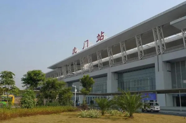 广东"最高"的车站,火车停在18米高空,网友:"飞一般"的感觉|火车|虎门