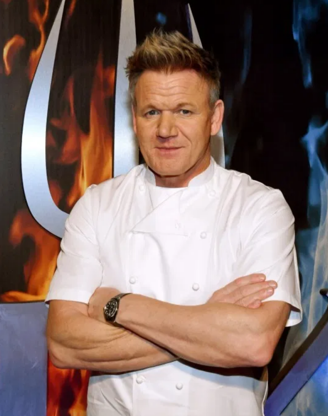 地狱厨房主裁判戈登拉姆齐因新冠肺炎强制开除500多位员工