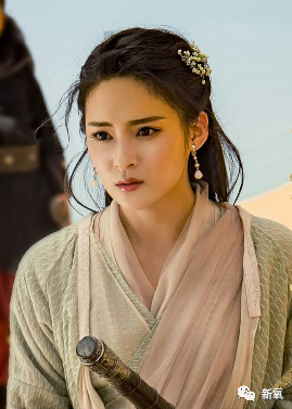 前几天上错花轿嫁对郎翻拍上了热搜,据说是确定了李庚希和孙安可主演.