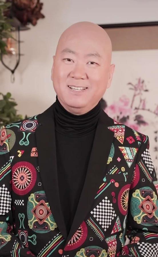 53岁郭冬临不演小品变网红玻尿酸脸不输小鲜肉曾连登20年春晚