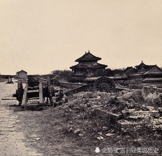 晚清咸丰年间老照片太监们誓死守护的圆明园巍峨的西黄寺塔