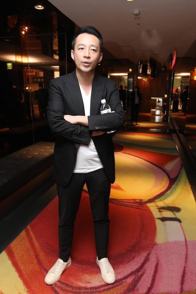 汪小菲前脚刚裁员,后脚就改成防疫酒店,1400一天高房价引热议