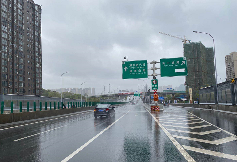 长沙湘府路主线高架通车,双向6车道!