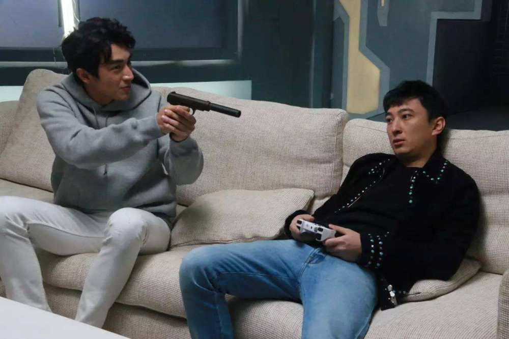 王思聪|王思聪开撕LNG战队，袒护自己人又没被带节奏，校长学聪明了？