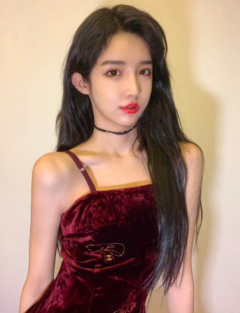 被艾比帅到了女装大佬男儿形象公开高颜值不输于蔡徐坤