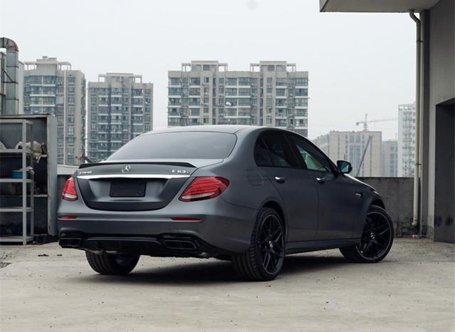 这台奔驰34秒就能破百男人看完都想要