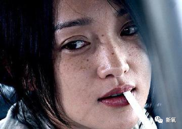 欧阳娜娜和宋祖儿都在脸上画雀斑一对比颜值高下立现