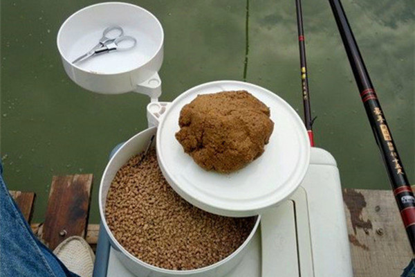 钓鱼技巧麻团钓法操作要领和调漂技巧钓鱼人的必修课