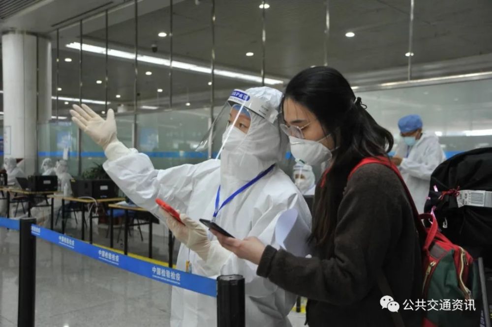 他们挥洒青春热血在青岛流亭机场防疫一线