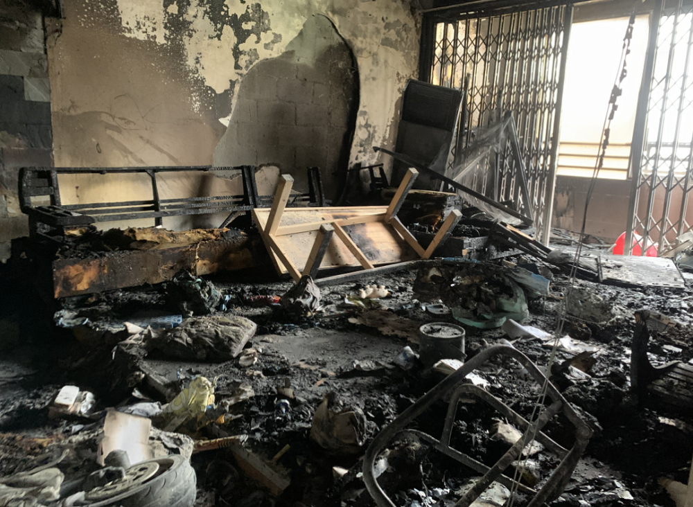 南宁阳光100住宅火灾现场图曝光业主质疑消防通道堵塞