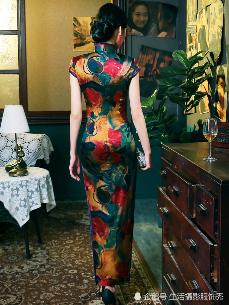 老上海的日常生活,修身唯美旗袍,时尚婉约摄影服饰大片