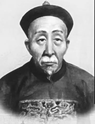 历史上真实的刘罗锅身高一米九半生颠沛蹉跎给和珅当副手