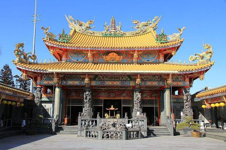 站在越南这个地方,很容易引起对越战的联想,那腥风血雨的岁月