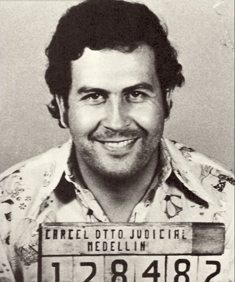 攻破法院?揭秘美剧《毒枭》原型巴勃罗!_腾讯新闻