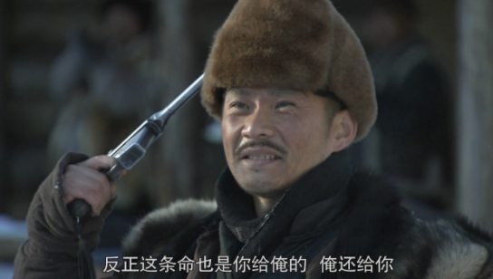 震三江老家在山东,在关东二龙山做强盗头子.